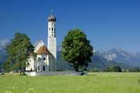 Wiejski kościółek w Bawarii