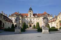 Wycieczka Czechy: Valtice - pałac